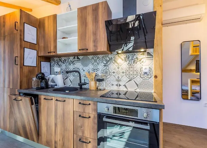 Eva Vintage * Malinska